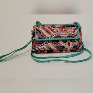 Floral Print Crossbody/Wristlet Purse.